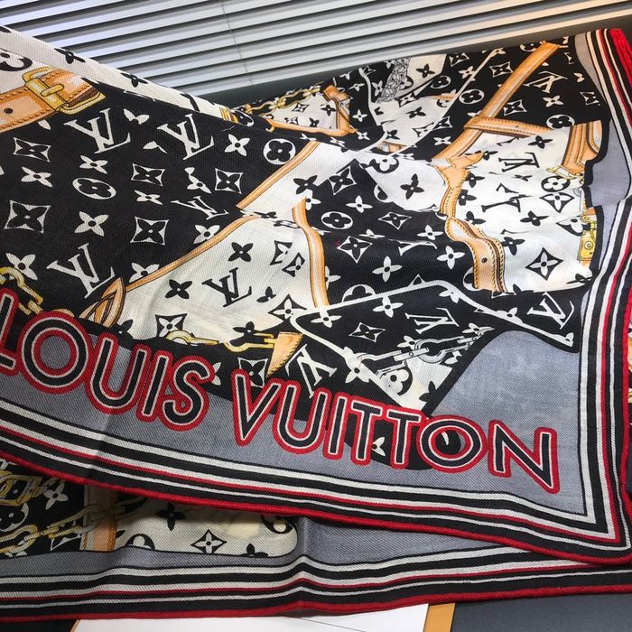 Louis Vuitton Scarf LV00124